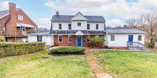 5 bedroom available in the West Jefferson Hills School district! Gallery 1