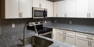 Midland Falls Apartments Gallery 17