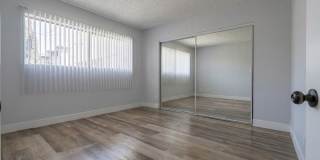 8011 W. Romaine Street Gallery 17