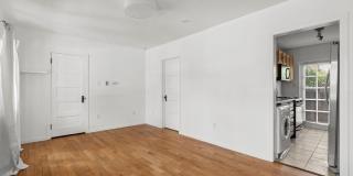 1823 Delaware Ave Gallery 7