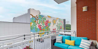 400 W North Street Gallery 30