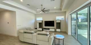 Stunning 4 Bedroom 3-bathroom home located in Mosaic! Gallery 27