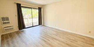 1 bedroom end unit with no upper or lower neighbors! Gallery 5