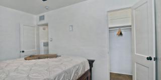 1919 W Earll Drive Gallery 31