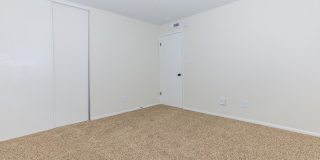 Oval Spring Apartments Gallery 54