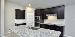 4 BR / 2 BA - 1832 SF One-Story Home - LAGO VISTA! Gallery 11
