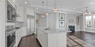 5000 Royal Court Gallery 9