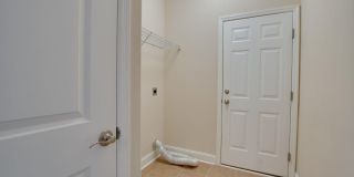 407 E Mossyleaf Drive Gallery 26