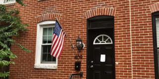 Charming 2BD/2.5BA Townhome in Upper Fells Point ~ Two Blocks from Fells Waterfront! Gallery 1