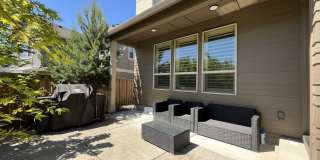 Elegant South Cooper Mountain Home with 4 Bedrooms, Bonus Room, Main-Level Suite & Designer Finishes Gallery 59