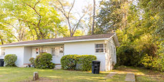 2 Bedroom / 1 Full Bath - Gallery 3