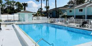 8623 N Lagoon Drive Gallery 29
