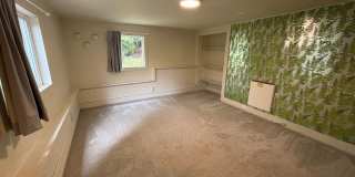 Charming Three Bed West Seattle Vintage Home Near Lincoln Park and Puget Sound! Gallery 15