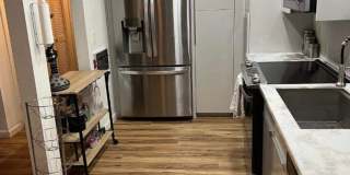 Golden Hill Living: Flexible 2BR Furnished or Unfurnished Options Gallery 3