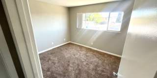 49th Street Apartments Gallery 21