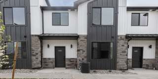 $500 off first month - BRAND NEW 3 BED 2.5 BATH TOWNHOMES WITH 2 CAR GARAGE Gallery 1