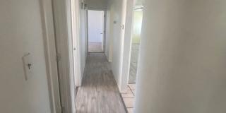 Move in Ready in  Hanford 3 bedroom, 1 bath with large yard! Gallery 12