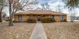 101 Teakwood Drive Gallery 1