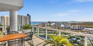 16500 Collins Ave Gallery 30