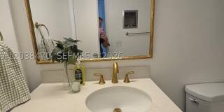 541 Blue Heron Dr Gallery 13