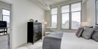 Solaire 7077 Woodmont Gallery 13