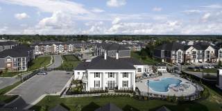 Greyson on 27 Gallery 32