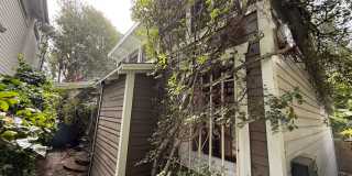 Hidden Garden Retreat – A One-Bedroom Oasis in the Heart of Venice Gallery 1