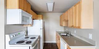 The Courtyard Apartment Homes Gallery 32