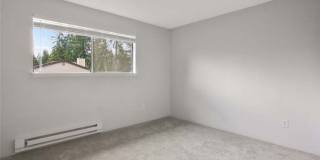 Remodeled ground floor 2 bed! Gallery 16