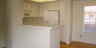 Desirable River Colony 2 Bedroom 2 Bath 3rd Floor Condo Gallery 10