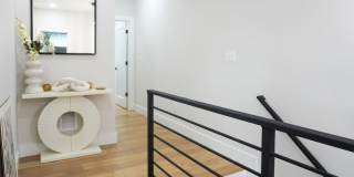 68 Boulevard SE Gallery 36