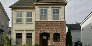 Room in 3 Bedroom Home at Willow Green Pl Gallery 1