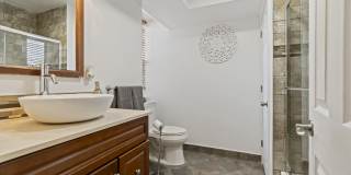 2006 ELLSWORTH Street Gallery 18