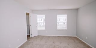 Sunbury Commons Gallery 27