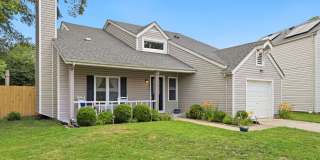 Beautifully maintained 3 bedroom, 2.5 bathroom home for rent in the heart of central Virginia Beach! Gallery 3