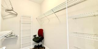 Furnished waterfront 2Bedrooms / 2Baths condo | Resort-style living in Grand Venezia! Gallery 20
