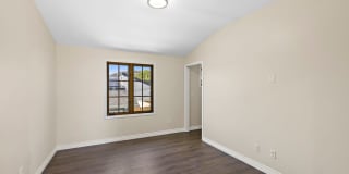 1609 S. Ola Vista Gallery 18