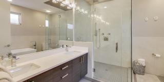 1632 W Ohio Street Gallery 17