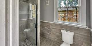 607 E 37th Street Gallery 9