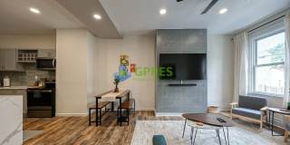 Furnished Elegant 3-Bedroom, 2.5 Bath Home with Hardwood Floors & Central A/C Gallery 5