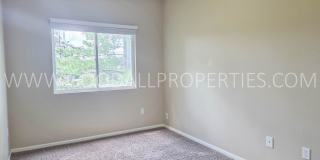 3-Bedroom, 2-Bath Low-Maintenance Waukee Condo with Garage Gallery 14