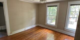 3 BR/ 2BA Central Gardens Bungalow Gallery 20