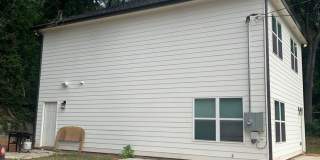Fall Pre-Lease | Spacious 4BR/4BA Home Near Downtown Athens Gallery 1