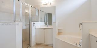 10671 SW Waterway Ln Gallery 9
