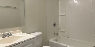 3 BR between North Elm and North Church Gallery 12