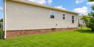 $1250 - 3 Bedroom 1.5 Bath Ranch Home Gallery 16
