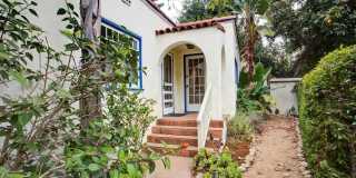 Charming 3 bed / 2 bath Home Across from Oak Park! Gallery 1