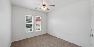 Gorgeous 3 Bedroom Home in SunRiver 55+ Community! Gallery 29
