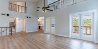 Coastal Retreat Steps from the Sand in Indian Rocks Beach Coastal Retreat Steps from the Sand in Indian Rocks Beach Gallery 9