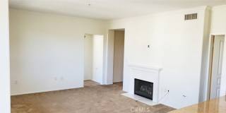 2441 Watermarke Place Gallery 12